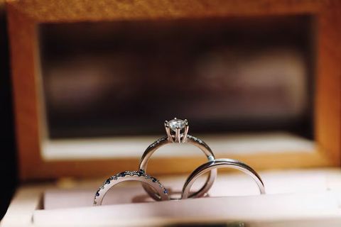 Engagement Rings: An Overview of Tradition, Design, and Craftsmanship